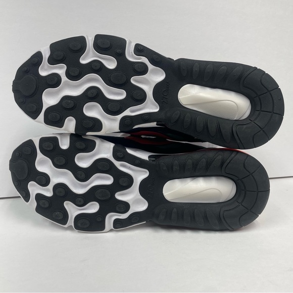NEW NIKE AIR MAX 270 REACT (GS) Size 6y (Women) - Picture 9 of 9